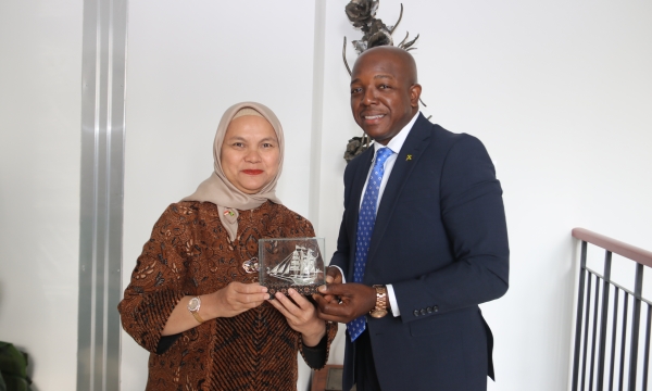 Minister of Agriculture and Fisheries, Hon Pearnel Charles Jr, receives a token from Ambassador of the Republic of Indonesia to Jamaica, Her Excellency Dr. Nana Yuliana, at a Diplomatic Week event held at the Ministry of Foreign Affairs and Foreign Trade on Tuesday, February 28, 2023.